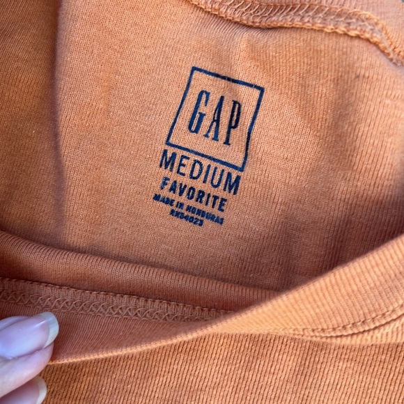 Gap cotton crewneck, long sleeve tshirt M - Picture 2 of 6